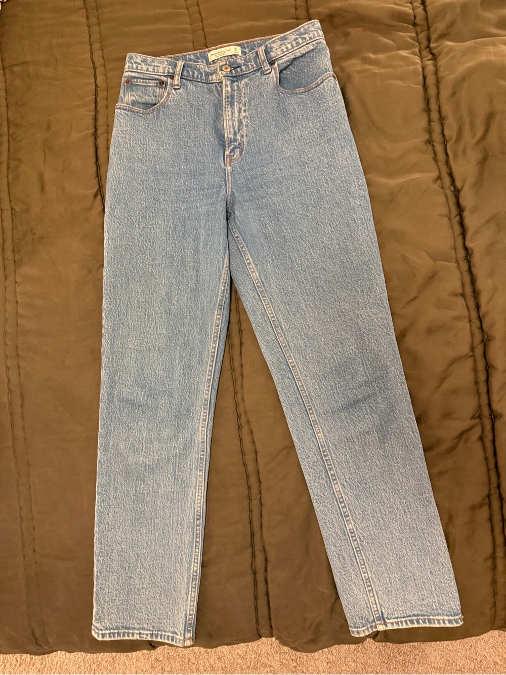 Abercrombie & Fitch The ‘90s Straight Ultra High Rise Jeans Women’s 28 (6R)